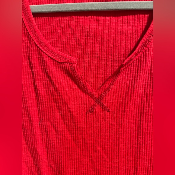 Amazon Ribbed Long Sleeve V-Neck - Picture 2 of 4